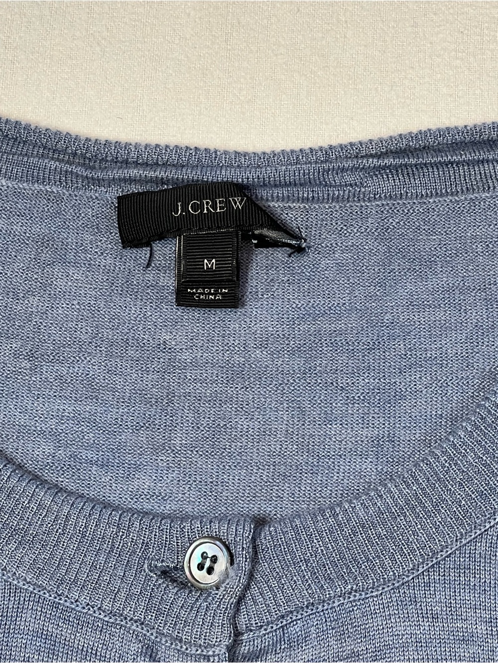 J. Crew 100% Merino Wool Dusty Blue Lightweight Button-Front Cardigan-Sz Medium - Picture 3 of 8